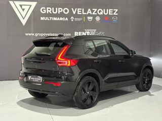 Volvo XC40 2.0 B4 G Auto