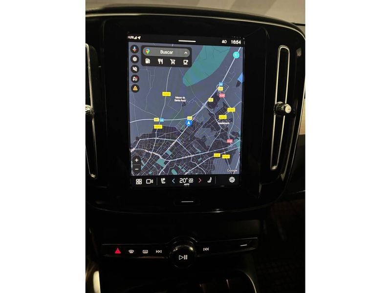 Volvo XC40 2025, foto 17