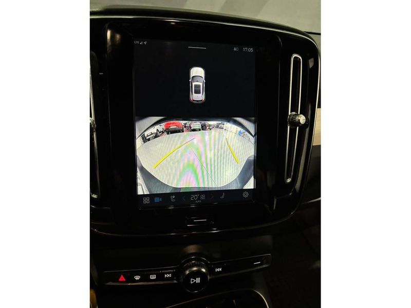 Volvo XC40 2025, foto 18