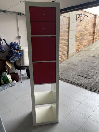 Estantería IKEA Blanca y Roja 185x44x39