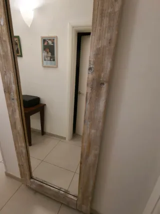 Specchio artigianale in legno anticato