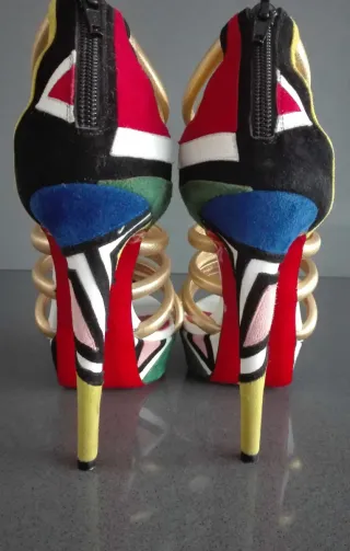 Sandálias EXTRAVAGANTES Christian Louboutin