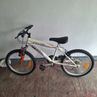 Bicicleta a lNewstar Arroyo Blanca para niños niña