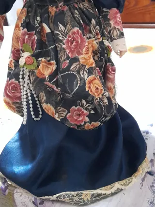 Bambola in porcellana