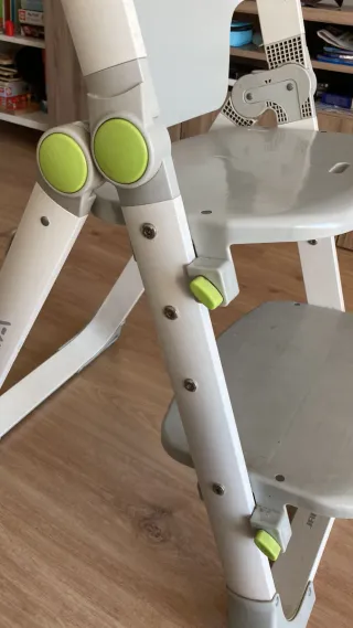 Trona Sigma de la marca Jané, plegable y evolutiva