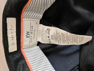 Traje de hombre azul marino