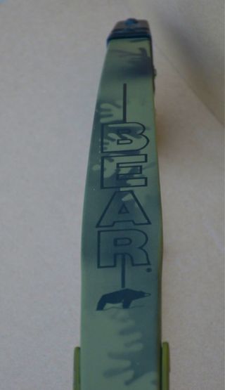 Arco de poleas Bear Whitetail Hunter