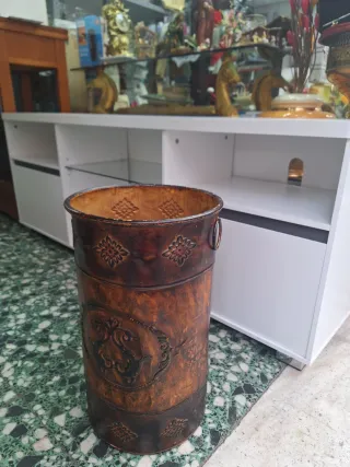 Paragüero forja buen estado