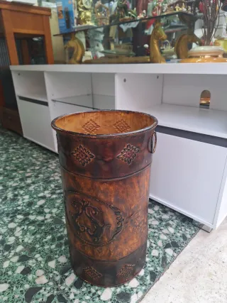 Paragüero forja buen estado