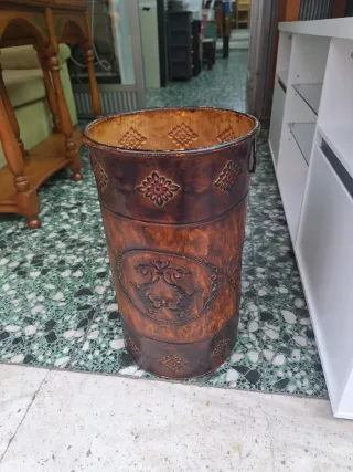 Paragüero forja buen estado