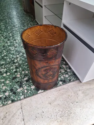 Paragüero forja buen estado