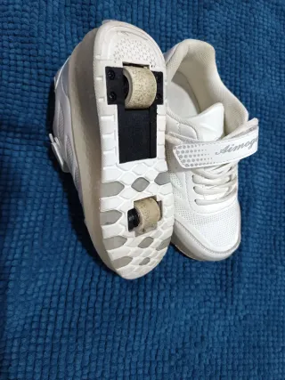 Zapatillas con ruedas para niños