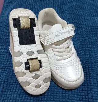 Zapatillas con ruedas para niños