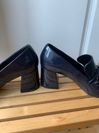 Zapatos charol Mango azul comodísimos