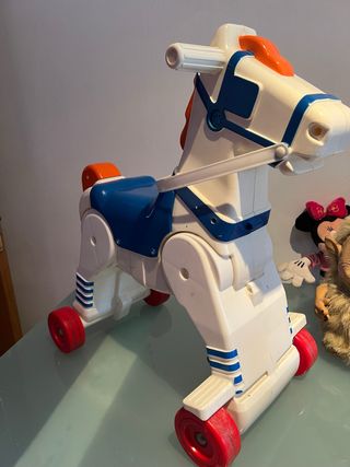 Correpasillos con ruedas