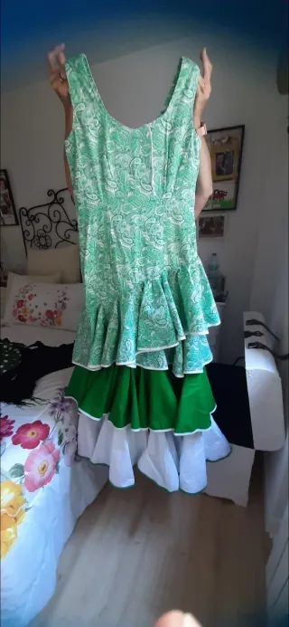 Trajes y faldas de flamenco
