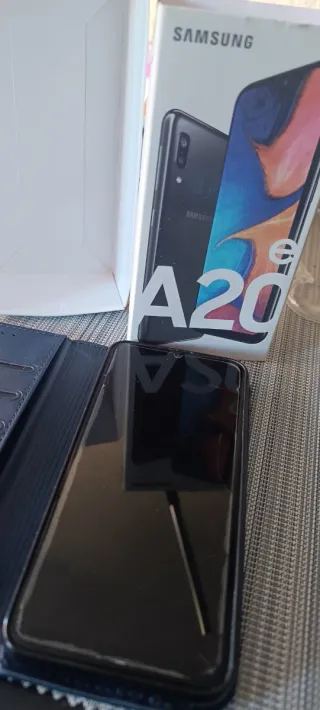 Móvil Samsung A20e