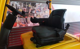 CARRETILLA ELEVADORA USADA 1600 KG