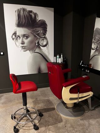 Sillon de Barbero y Vintage Roja