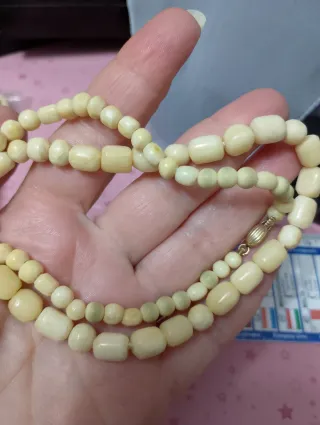 Collana in materiale nobile