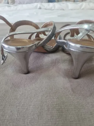 Conjunto Vestido lentejuelas fiesta y sandalias.