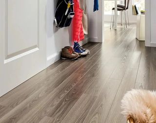 MONTADOR DE PARQUET INSTALADOR CARPINTERO