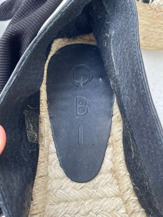 Alpargatas piel negras con cintas