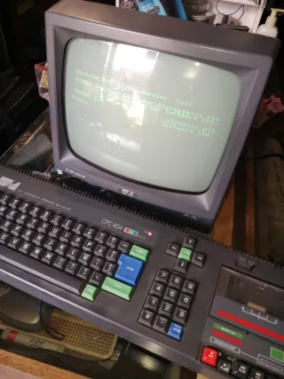Amstrad CPC 464 Monitor y Teclado