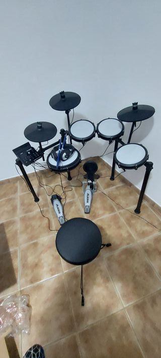 Batería Electrónica Alesis Nitro Max