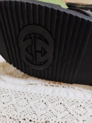 Sandalias Gucci Piel Mujer una pequeña pelada