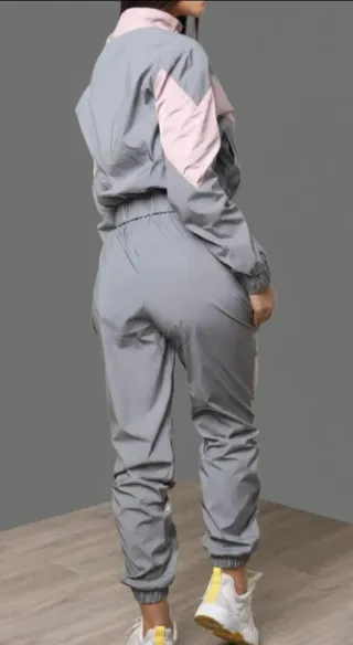 Chándal reflectante mujer gris y rosa