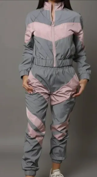 Chándal reflectante mujer gris y rosa