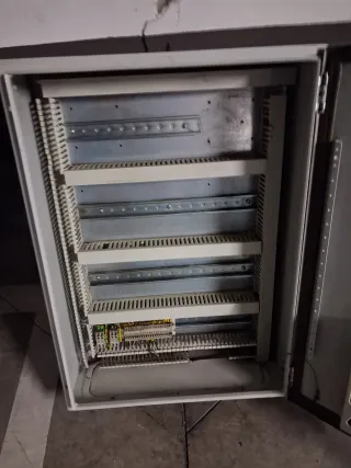 Armario Metálico Eléctrico