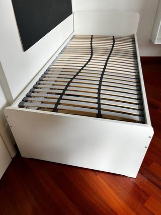 Letto SLÄKT Ikea + 2 materassi