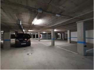 Garaje en venta en Paradai en Lugo