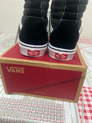Deportivos Vans SK8-Hi Negro/Blanco