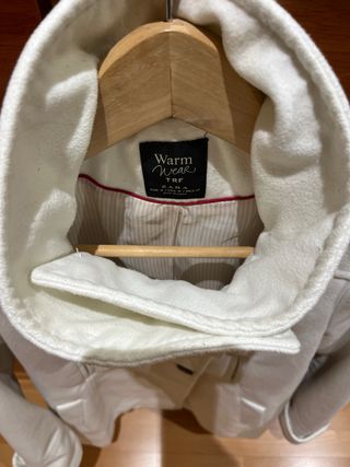 Abrigo paño blanco Zara