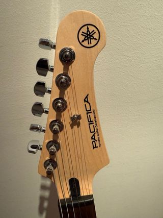 Yamaha Pacifica 112V Guitarra Eléctrica
