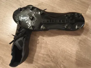 Botas de fútbol Adidas Predator Negras Talla 46