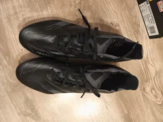Botas de fútbol Adidas Predator Negras Talla 46