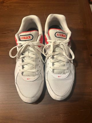 Scarpe Nike Air Max bianche e rosse