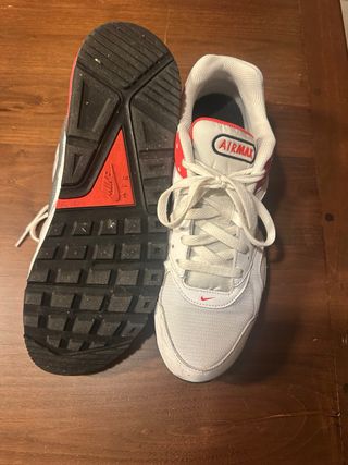 Scarpe Nike Air Max bianche e rosse
