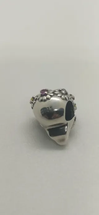 Charm de plata