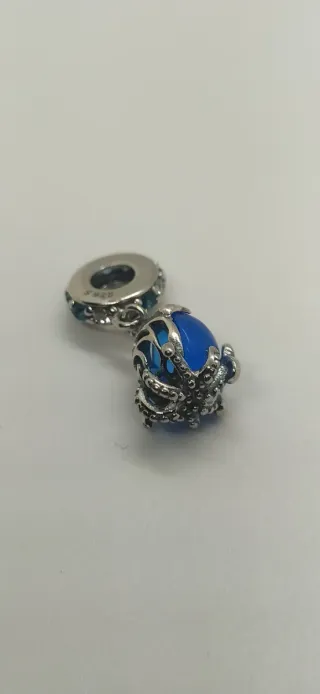 Charm de plata