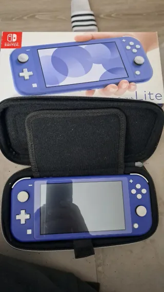 Nintendo Switch Lite Blu Quasi Nuova