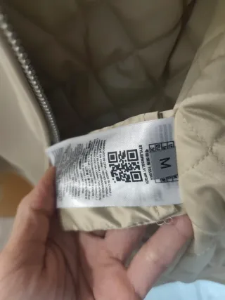 Chaqueta Guess Piel Beige con Cuello Peludo