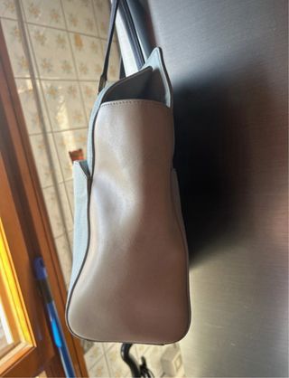 Borsa Furla in pelle con chiusura a calamita