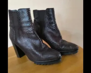 Botines Uterqüe Piel Serpiente Tacón