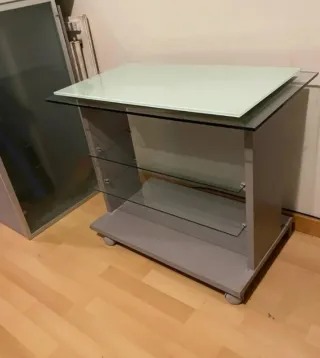Mesa auxiliar o mesa para la Televisión, stereo