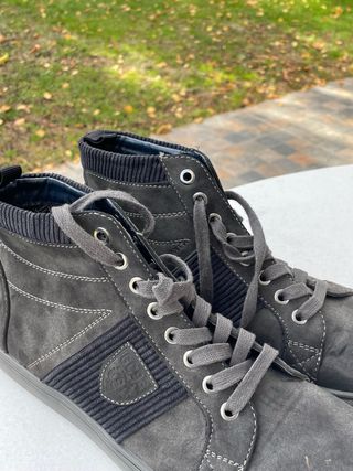 Zapatillas altas de ante grises